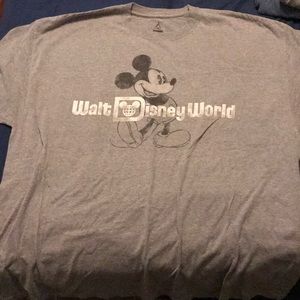 Men’s Walt Disney world tshirt